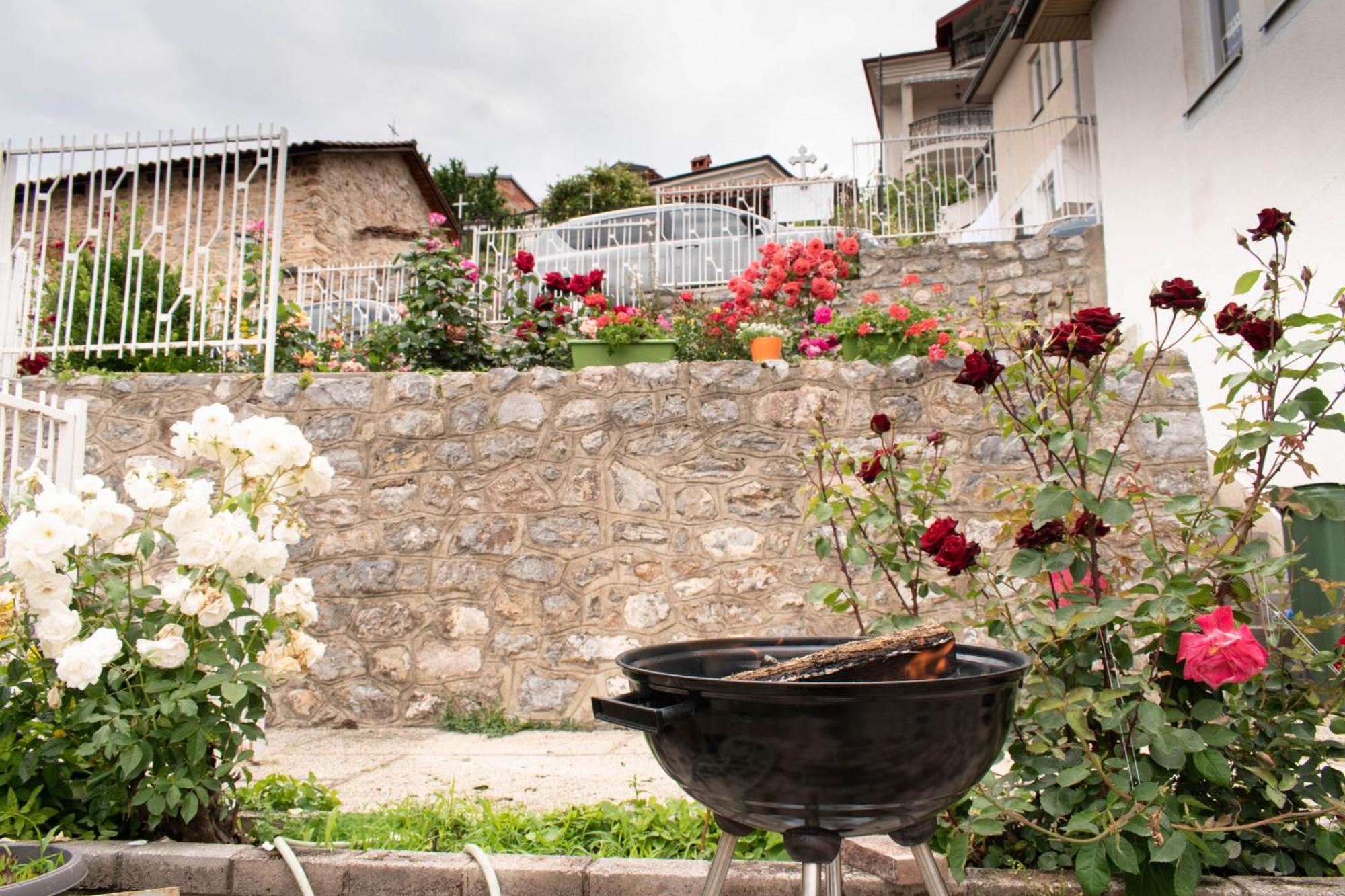 Meli Apartment Ohrid Buitenkant foto