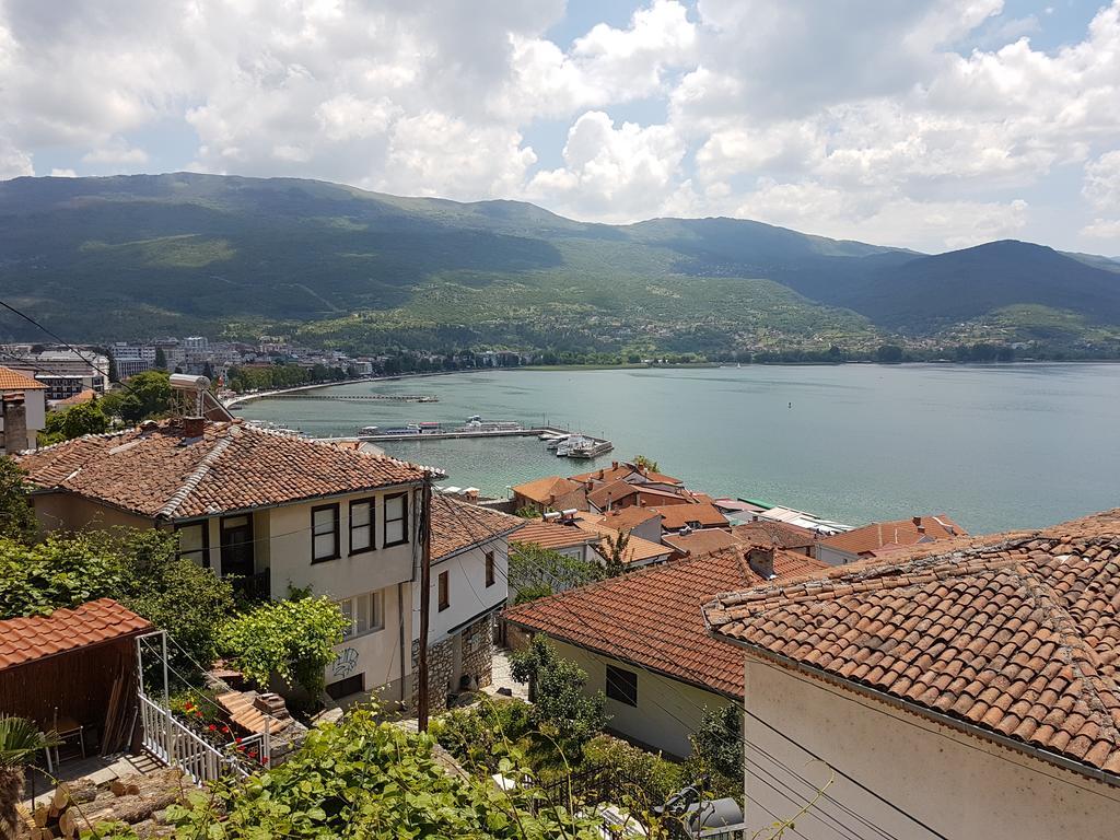 Meli Apartment Ohrid Buitenkant foto